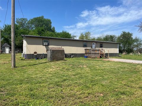 Photo of 1525 N 14th Street, Guthrie, OK 73044 (MLS # 1222789)