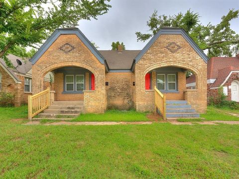 Photo of 2208 NE 22nd Street, Oklahoma City, OK 73111 (MLS # 1228167)