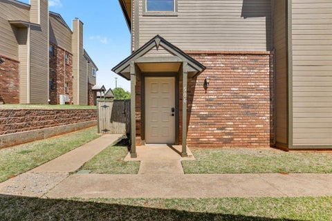 Photo of 11409 Springhollow Road #506, Oklahoma City, OK 73120 (MLS # 1223747)