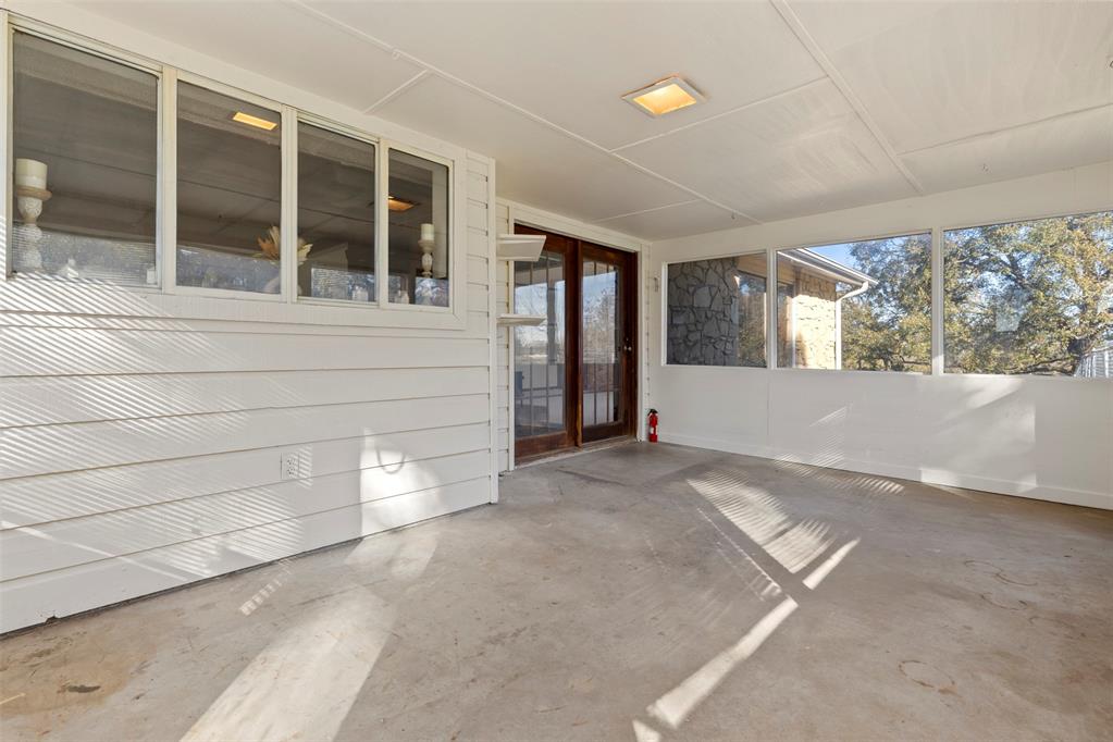 Shawnee, Oklahoma 74801, United States, 3 Bedrooms Bedrooms, ,3 BathroomsBathrooms,Residential,Active,239852