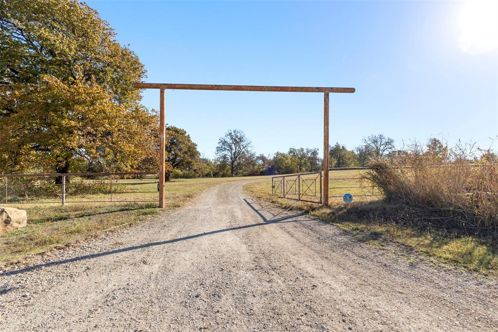 Shawnee, Oklahoma 74801, United States, 3 Bedrooms Bedrooms, ,3 BathroomsBathrooms,Residential,Active,239852