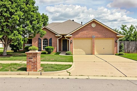 Photo of 1817 NW 172nd Street, Edmond, OK 73012 (MLS # 1222263)