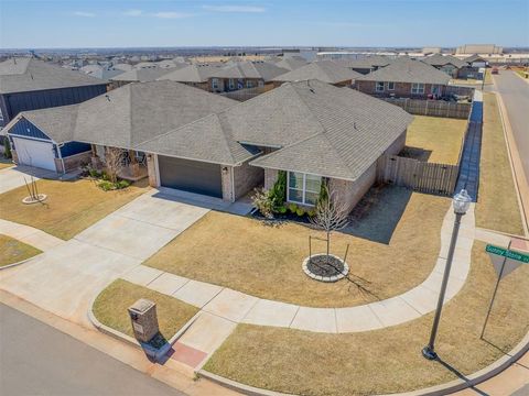 Photo of 18025 Sunny Stone Court, Edmond, OK 73012 (MLS # 1228535)