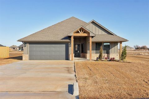 Photo of 8655 Kayce Street, El Reno, OK 73036 (MLS # 1212859)