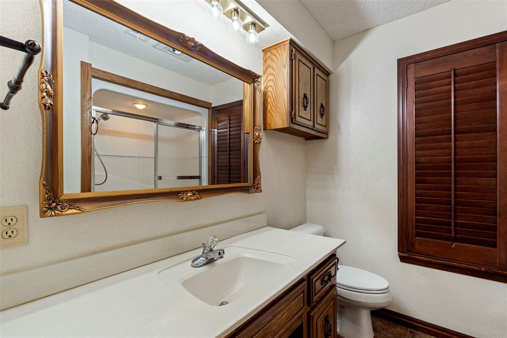 Shawnee, Oklahoma 74804, United States, 4 Bedrooms Bedrooms, ,3 BathroomsBathrooms,Residential,Active,153340