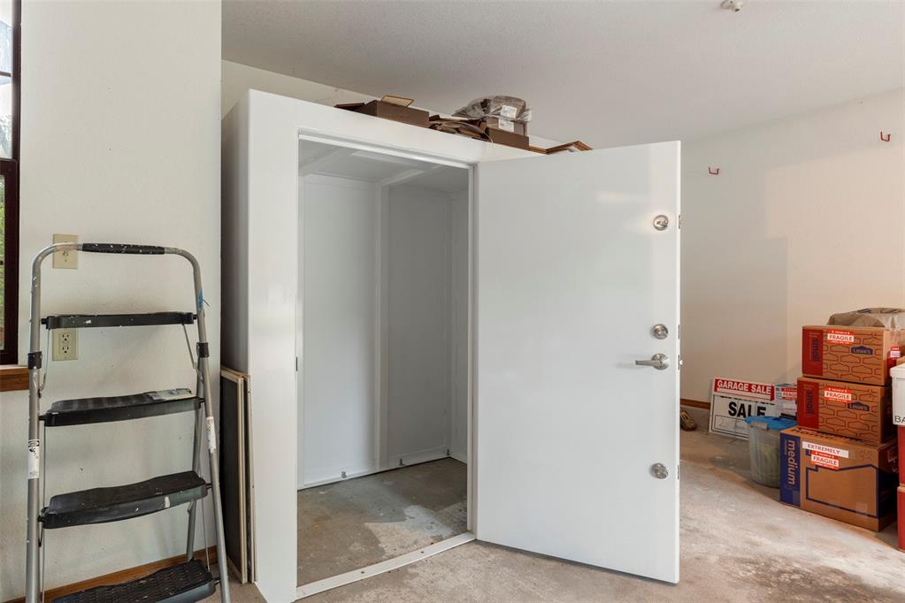 Shawnee, Oklahoma 74804, United States, 4 Bedrooms Bedrooms, ,3 BathroomsBathrooms,Residential,Active,153340