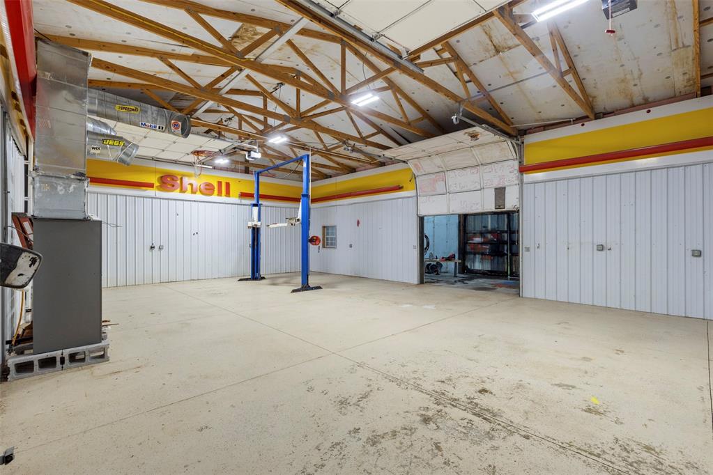 Shawnee, Oklahoma 74804, United States, 4 Bedrooms Bedrooms, ,3 BathroomsBathrooms,Residential,Active,153340