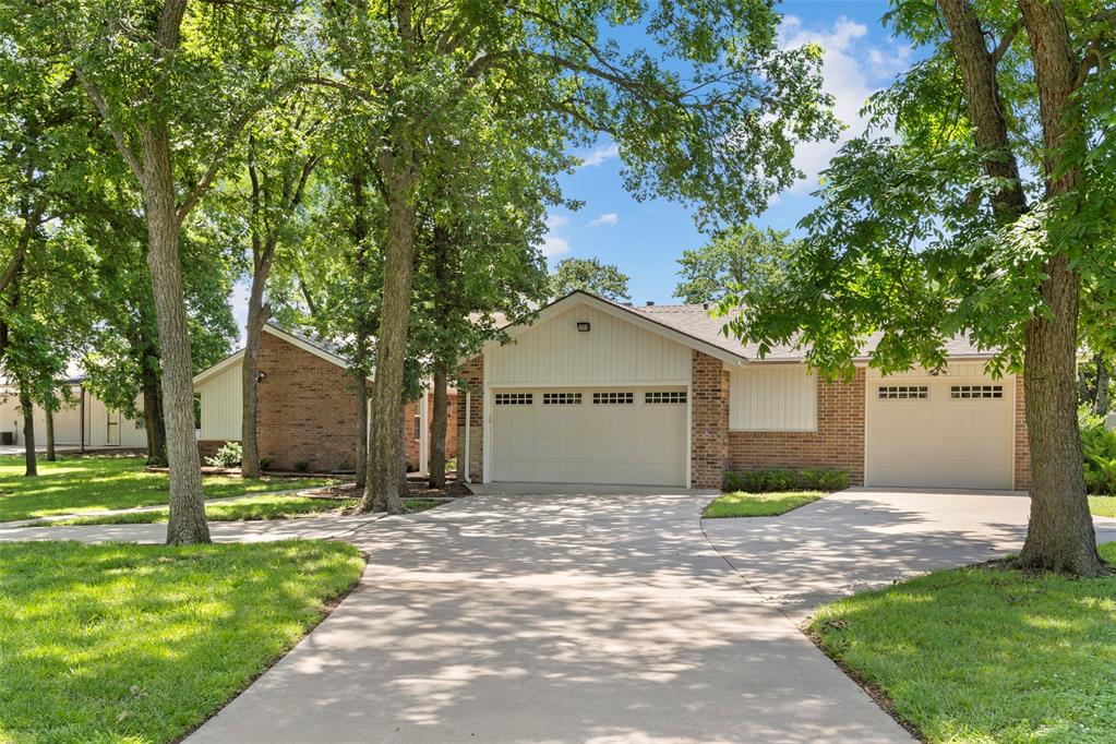 Shawnee, Oklahoma 74804, United States, 4 Bedrooms Bedrooms, ,3 BathroomsBathrooms,Residential,Active,153340