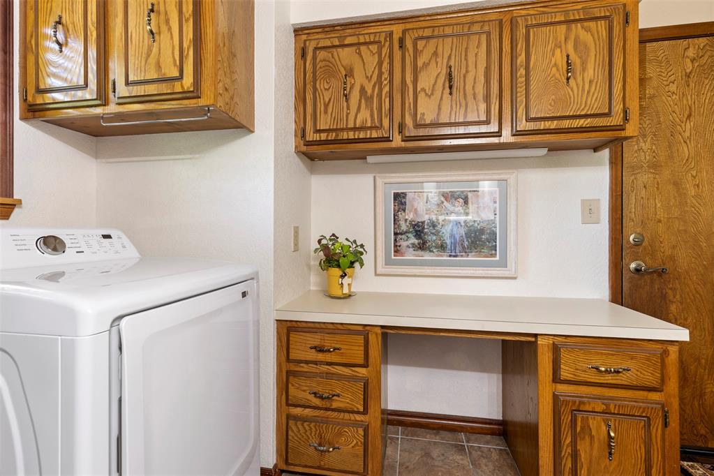 Shawnee, Oklahoma 74804, United States, 4 Bedrooms Bedrooms, ,3 BathroomsBathrooms,Residential,Active,153340