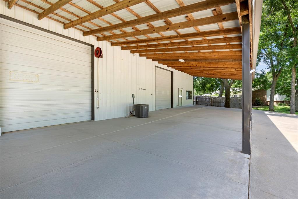 Shawnee, Oklahoma 74804, United States, 4 Bedrooms Bedrooms, ,3 BathroomsBathrooms,Residential,Active,153340