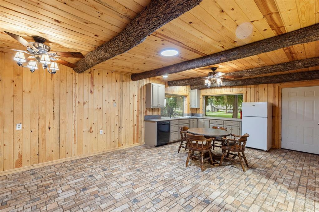 Shawnee, Oklahoma 74804, United States, 4 Bedrooms Bedrooms, ,3 BathroomsBathrooms,Residential,Active,153340