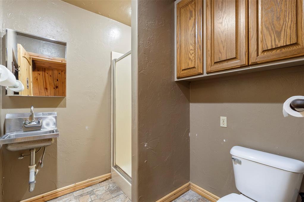 Shawnee, Oklahoma 74804, United States, 4 Bedrooms Bedrooms, ,3 BathroomsBathrooms,Residential,Active,153340