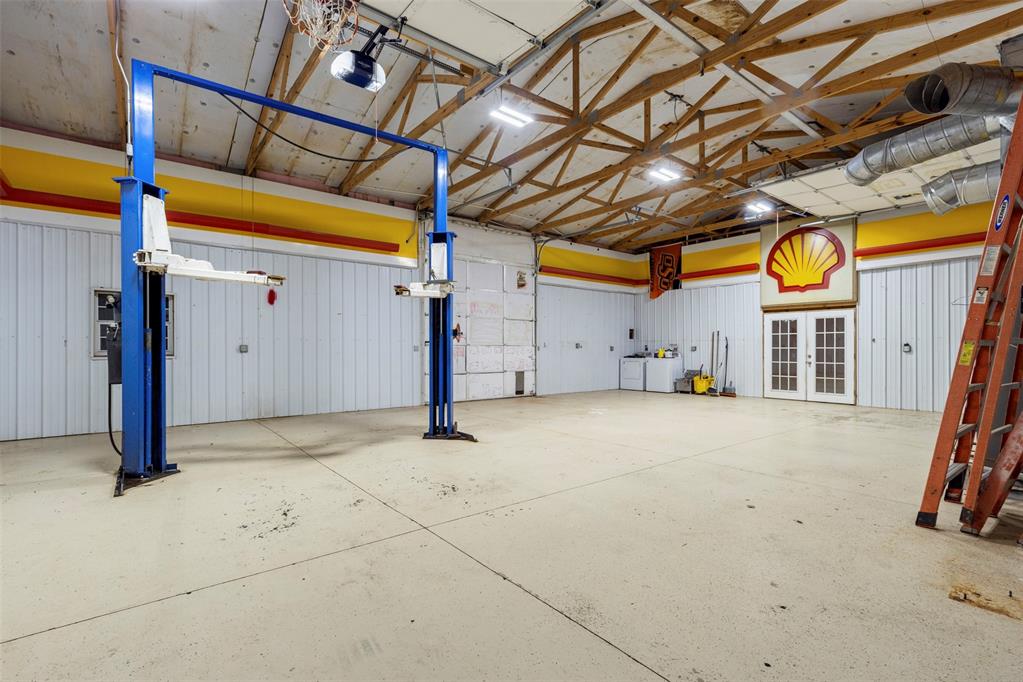 Shawnee, Oklahoma 74804, United States, 4 Bedrooms Bedrooms, ,3 BathroomsBathrooms,Residential,Active,153340