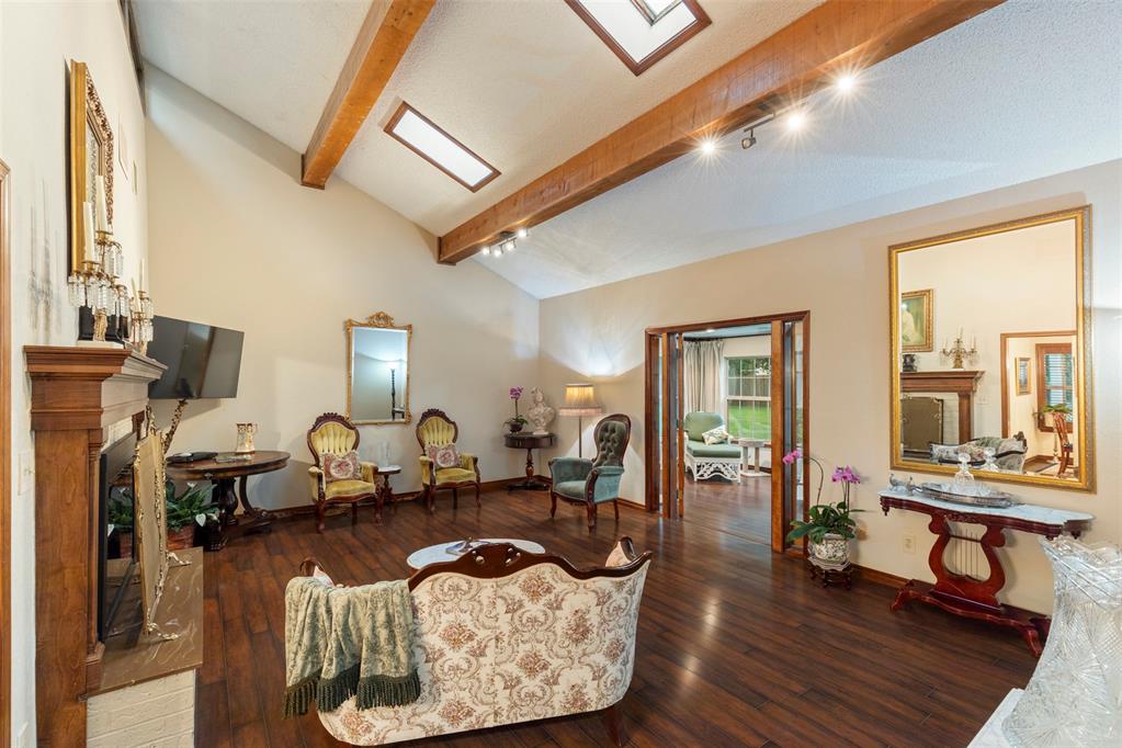 Shawnee, Oklahoma 74804, United States, 4 Bedrooms Bedrooms, ,3 BathroomsBathrooms,Residential,Active,153340