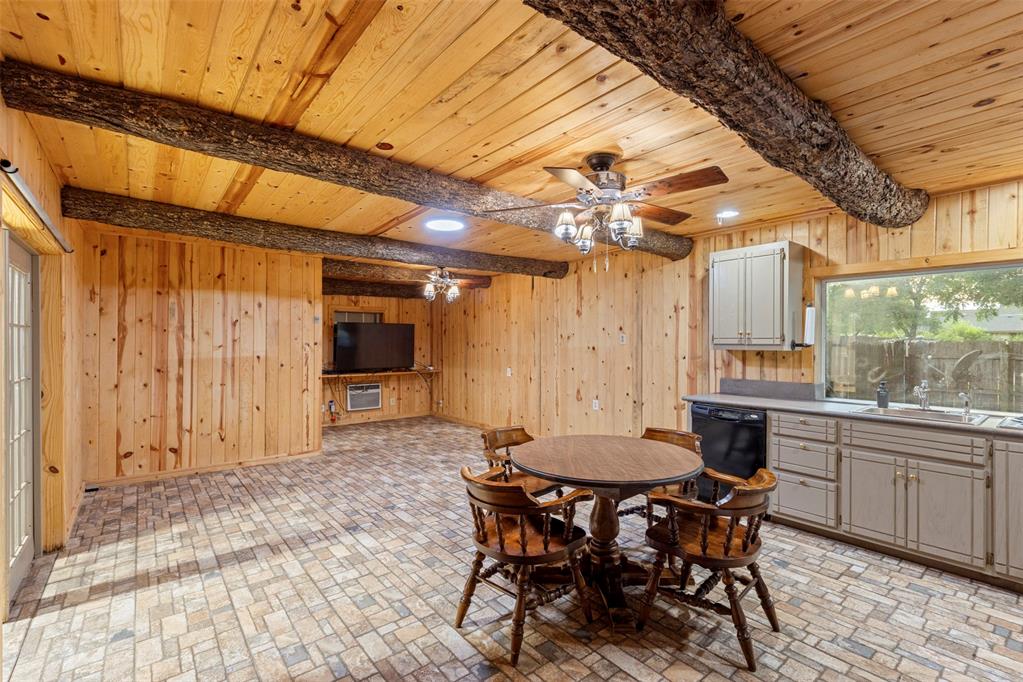 Shawnee, Oklahoma 74804, United States, 4 Bedrooms Bedrooms, ,3 BathroomsBathrooms,Residential,Active,153340