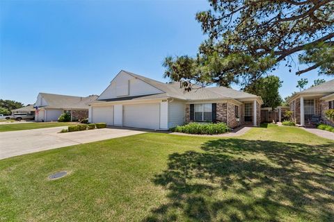 Photo of 6424 Masons Drive, Oklahoma City, OK 73142 (MLS # 1228826)