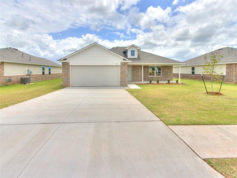 Photo of 1212 E Stallion Lane, Mustang, OK 73064 (MLS # 1247464)