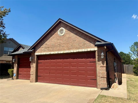 Photo of Edmond, OK 73012 (MLS # 1250935)