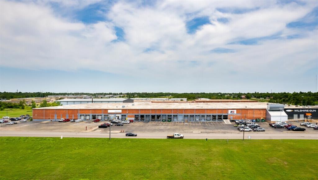 615 W Wilshire Boulevard