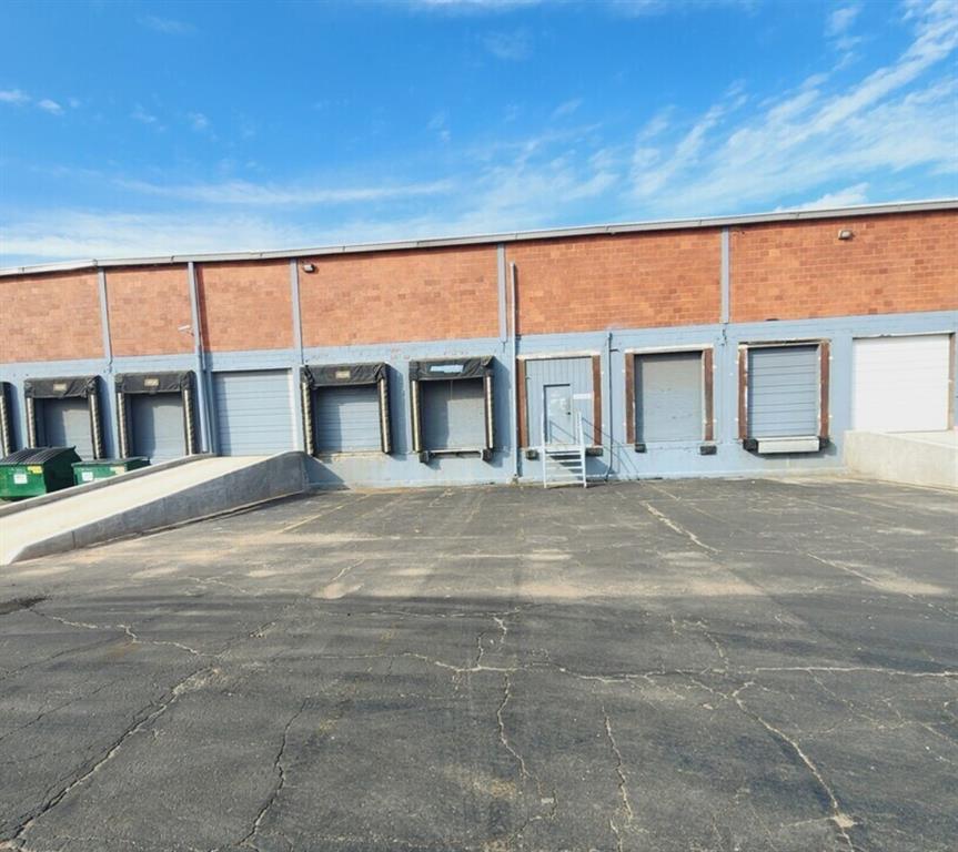 615 W Wilshire Boulevard