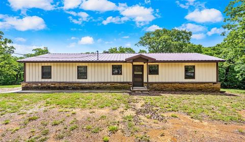 Photo of 5701 Lanty LN, Kingston, OK 73439 (MLS # 1230329)