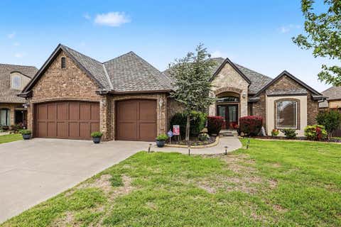 Photo of 13117 NW 6th Circle, Yukon, OK 73099 (MLS # 1233922)