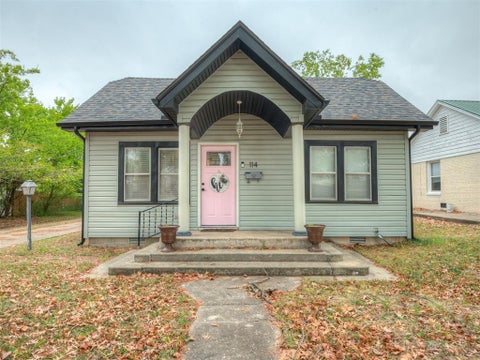 Photo of 114 W Georgia Street, Shawnee, OK 74804 (MLS # 1252983)
