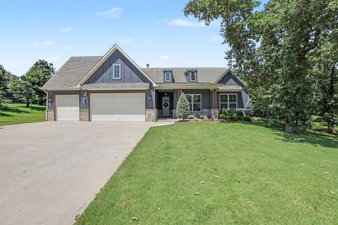 Photo of 13075 Broken Arrow, Arcadia, OK 73007 (MLS # 1237858)