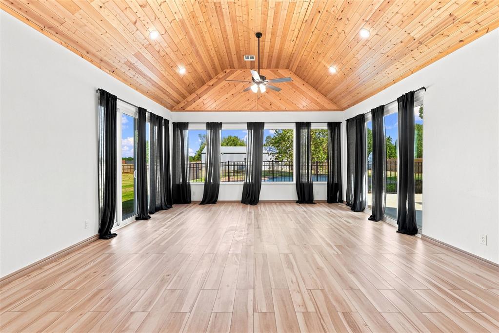 2020 Kyle Drive - Photo 4