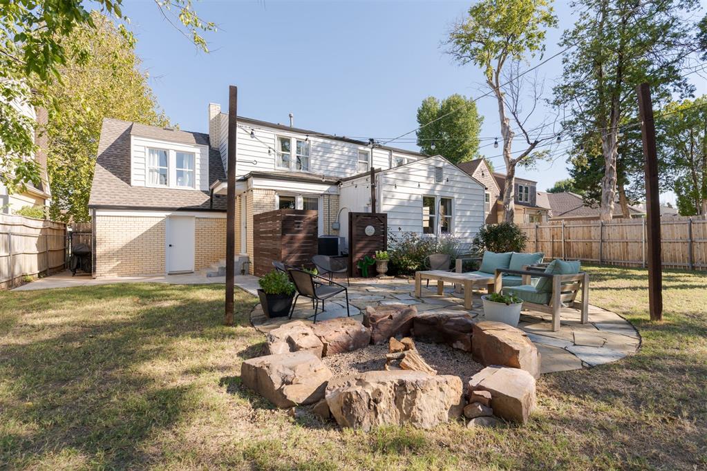 2220 NW 29th Street