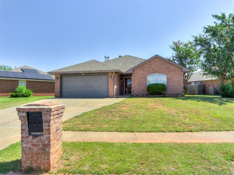 Photo of 309 Tecumseh Ridge Road, Norman, OK 73069 (MLS # 1245332)