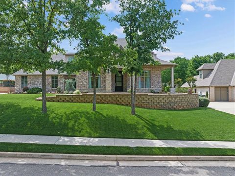Photo of 2801 Woodland Creek Drive, Edmond, OK 73034 (MLS # 1224117)