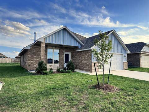 Photo of 9340 NW 143rd Street, Yukon, OK 73099 (MLS # 1230682)