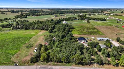 Photo of 16751 W Wilshire Boulevard, Yukon, OK 73099 (MLS # 1190038)