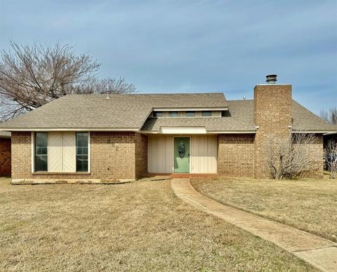 Photo of 605 NW 138th Street, Edmond, OK 73013 (MLS # 1223327)