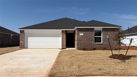 Photo of 2133 Cedar Creek Avenue, Yukon, OK 73099 (MLS # 1251223)