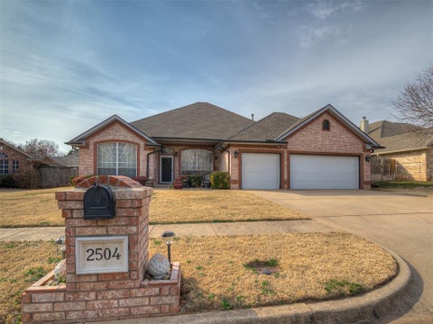 Photo of 2504 Harrington Court, Norman, OK 73069 (MLS # 1214381)