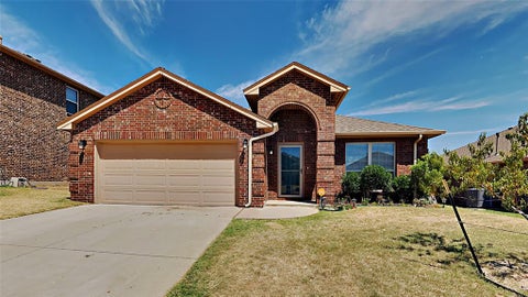 Photo of 11305 NW 94th Street, Yukon, OK 73099 (MLS # 1231579)