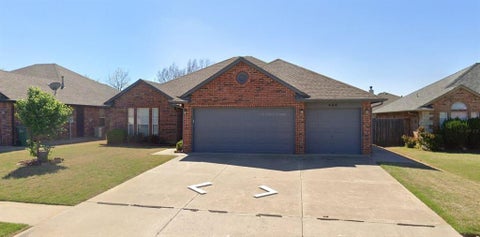 Photo of 400 Amanda Drive, Yukon, OK 73099 (MLS # 1252615)