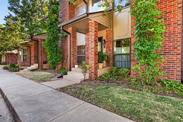 6204 WATERFORD BLVD APT 3, OKLAHOMA CITY, OK 73118 - Image 25a49608af9fb9cb09d938de8a4a2daf/4080593554