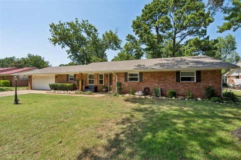 Photo of 2657 Brentwood Drive, Norman, OK 73069 (MLS # 1241337)