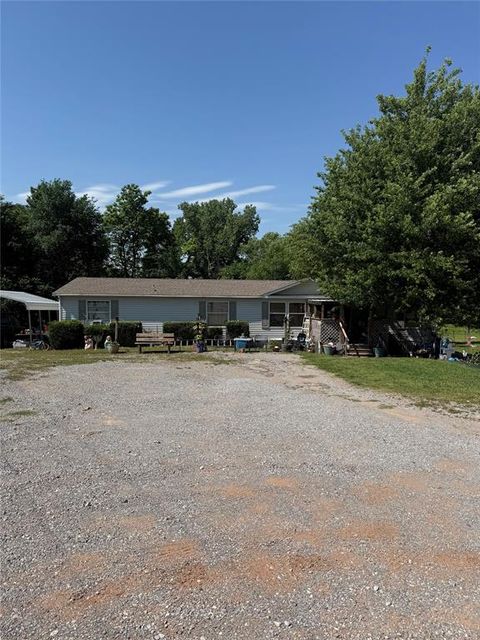 Photo of 908 County Street 2983, Blanchard, OK 73010 (MLS # 1228704)