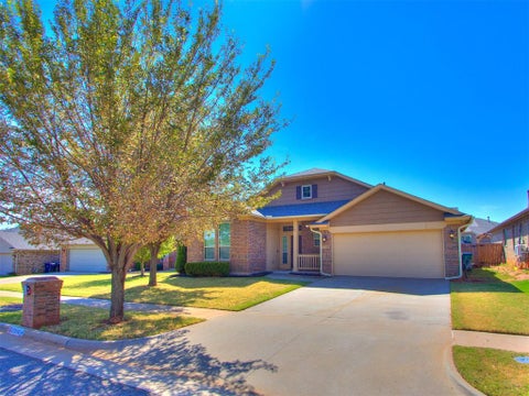 Photo of 13108 SW 5th Street, Yukon, OK 73099 (MLS # 1251340)