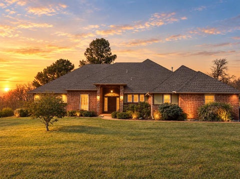 Photo of 13037 SE 94th Street, Oklahoma City, OK 73165 (MLS # 1253123)