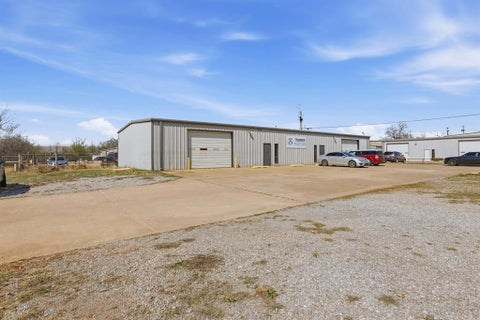 Photo of 301 NW 59th Street, Oklahoma City, OK 73118 (MLS # 1221004)