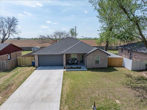 Photo of 502 E Hudson Street, Lexington, OK 73051 (MLS # 1219246)