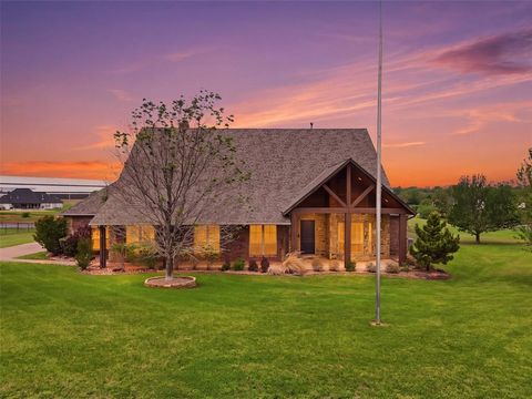 Photo of 9505 Bear Creek Road, Guthrie, OK 73044 (MLS # 1224324)