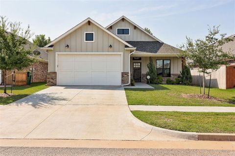 Photo of 2408 NW 179th Street, Edmond, OK 73012 (MLS # 1237590)