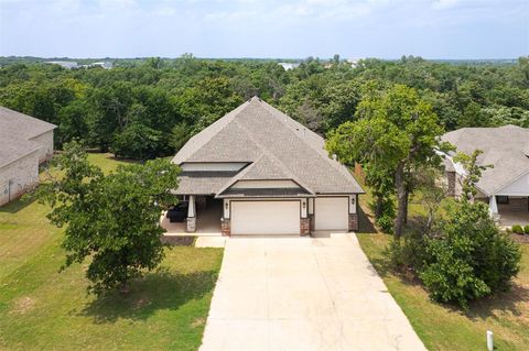 Photo of 8751 Overlook Drive, Guthrie, OK 73044 (MLS # 1229994)