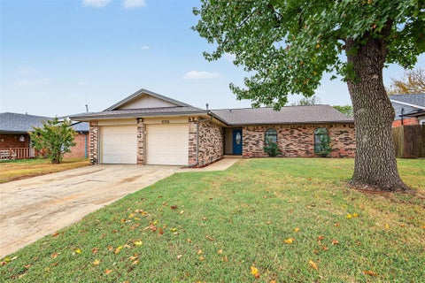 Photo of 8716 Cord Avenue, Oklahoma City, OK 73132 (MLS # 1252053)